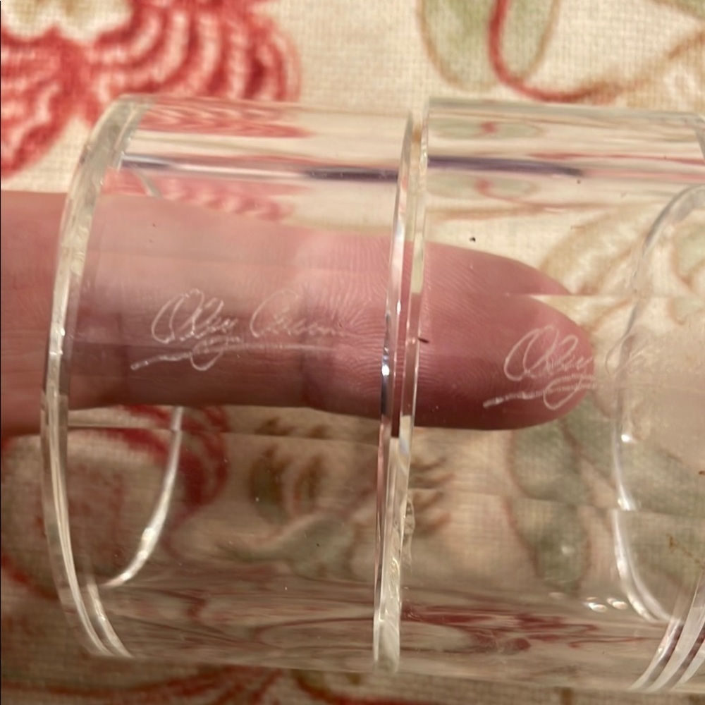 Oleg Cassini Crystal Signed 4 Napkin Ring Unboxed Vintage